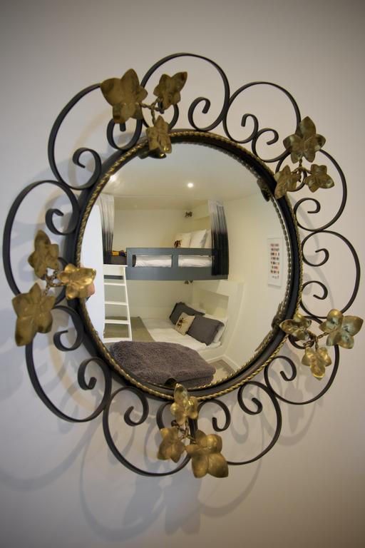 Old Town Castle View Apartment Edinburgh Exterior foto